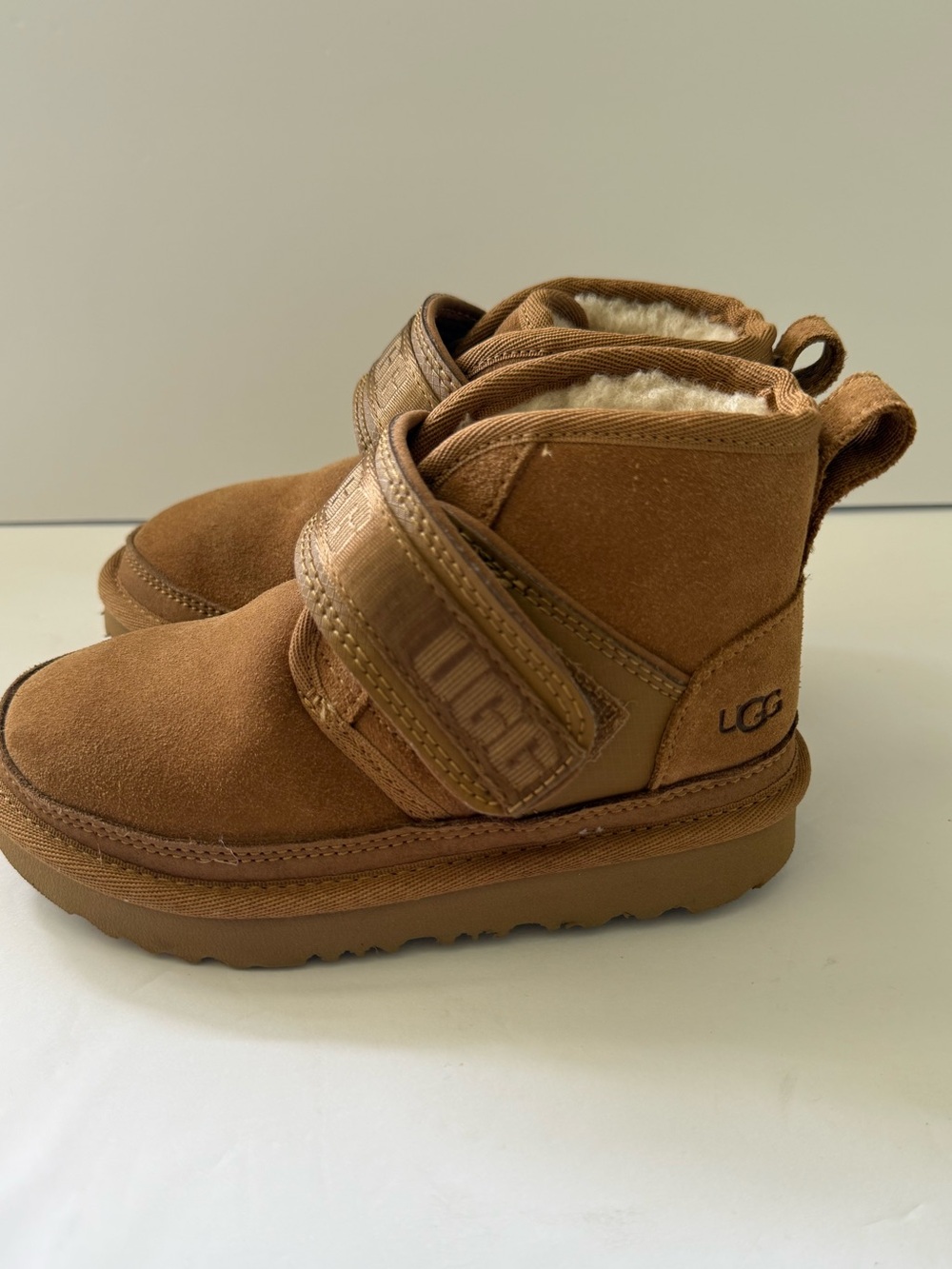 Ugg Toddler Boy Boots Size: 10c